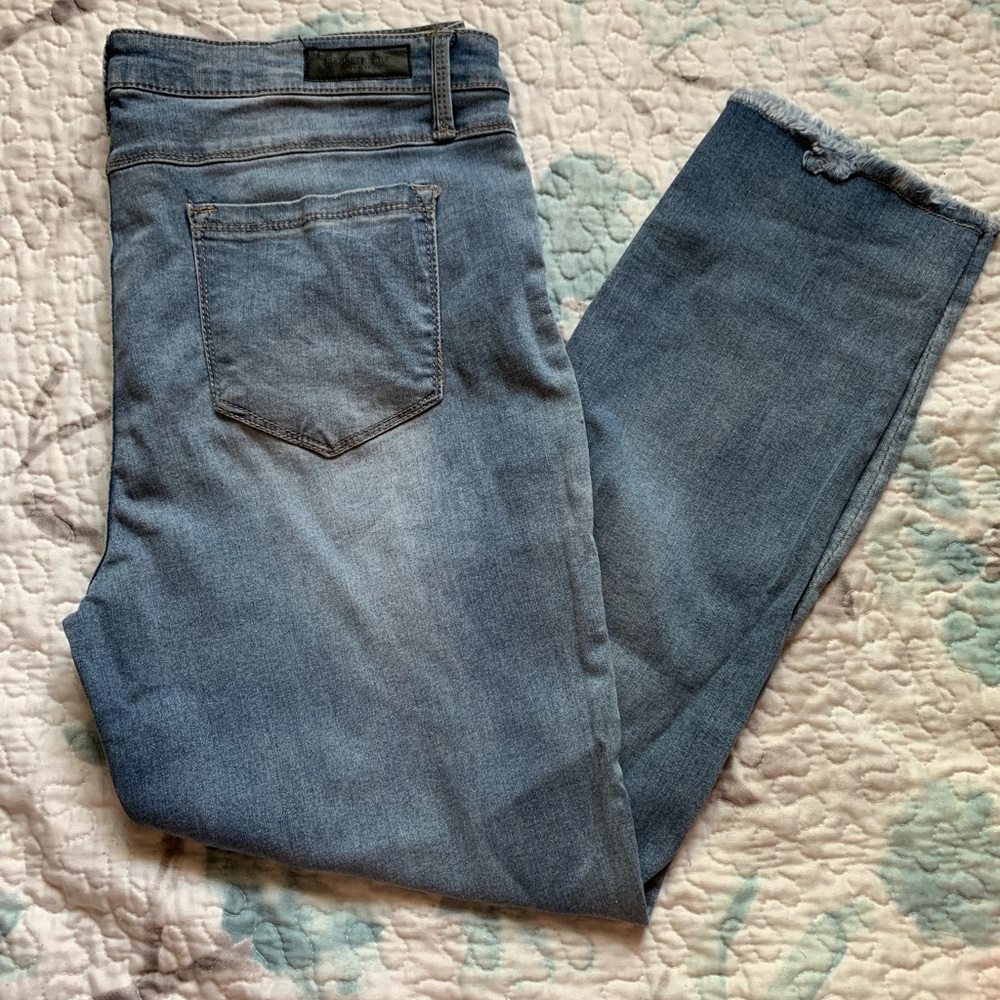 🍉 Kenneth Cole Jess Skinny Jean, stretchy, lightweight, plus size, 14, EUC